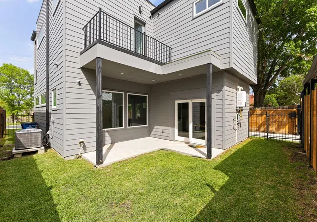 2nd image of 6205 Caddie St, Austin, TX 78741