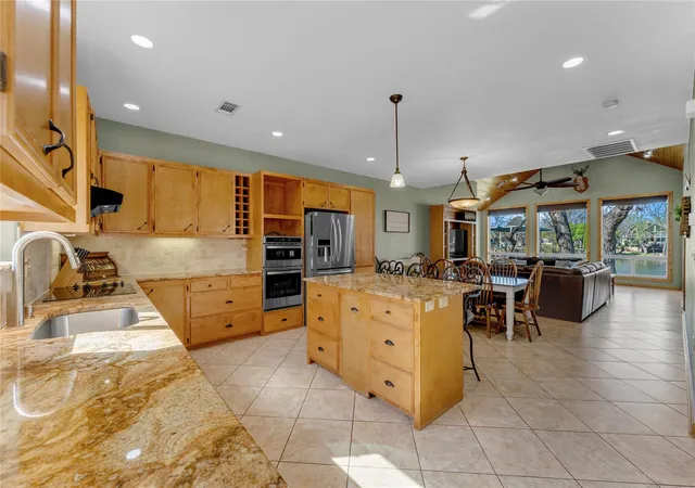 3rd image of 1108 S Lakeside Dr, Burnet, TX 78611 | MLS# 1346483
