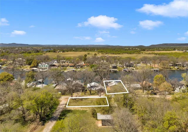 36th image of 1108 S Lakeside Dr, Burnet, TX 78611 | MLS# 1346483