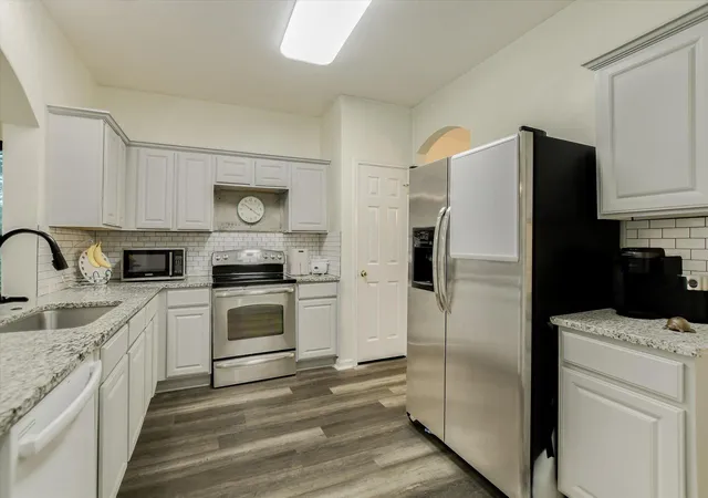 Photo 3 of Single family home for sale at 129 Almquist St, Hutto, TX 78634 | MLS# 6918155 | Listing updated on 2026-09-28
