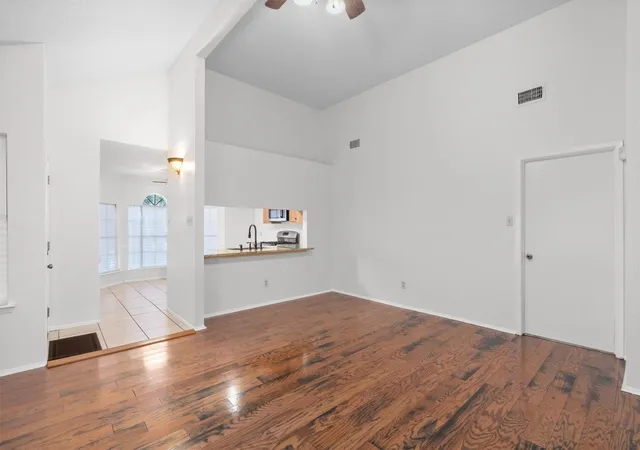 4th image of 16811 Village Oak Loop, Austin, TX 78717 | MLS# 1289542