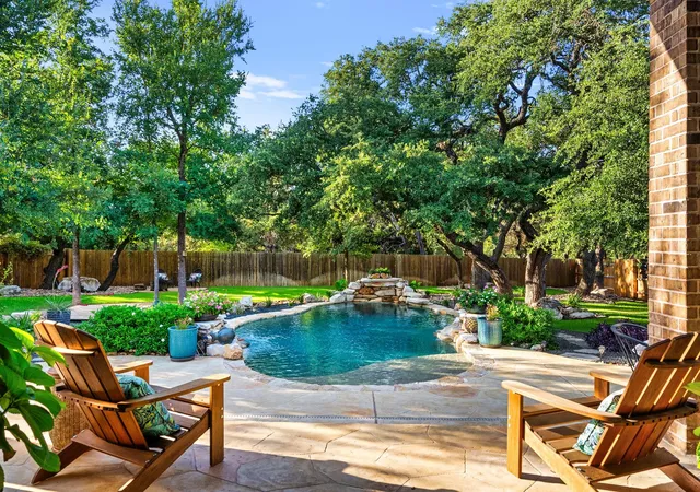 Photo 2 of Sale Pending at 256 Fannin Battleground Ln, Georgetown, TX 78628 | MLS# 4113668 | Listing updated on 2026-09-26