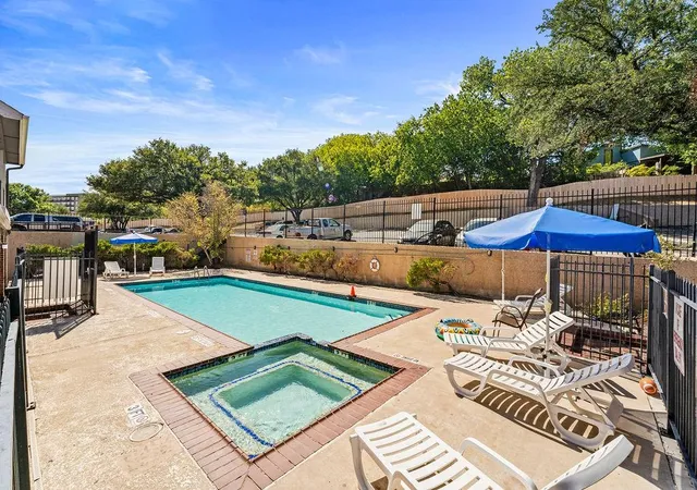 4th image of 1840 Burton Dr, Austin, TX 78741