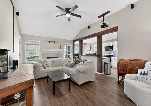 2nd image of 15104 Mimebark Wy, Austin, TX 78724 | MLS# 7433227