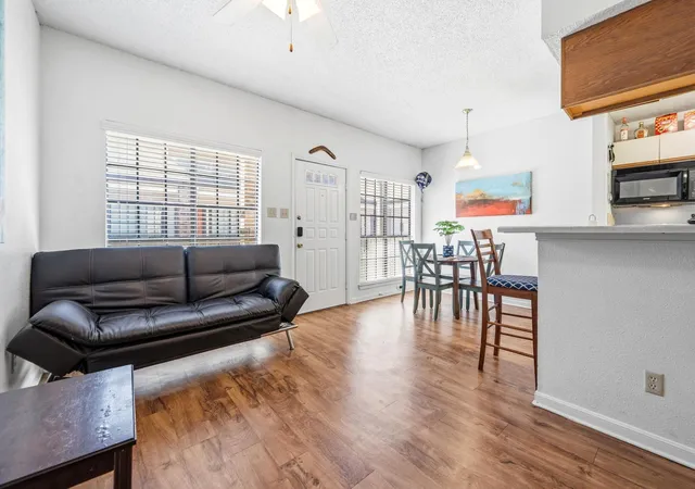 4th image of 912 W 22Nd St #309, Austin, TX 78705 | MLS# 7772319