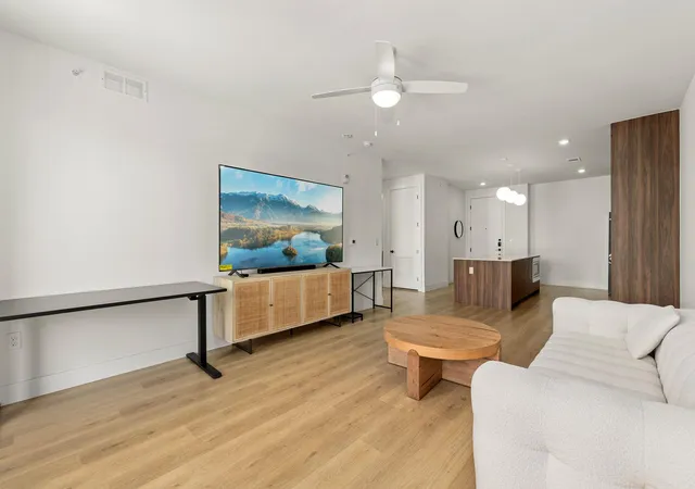 5th image of 1701 Simond Ave #612, Austin, TX 78723 | MLS# 9895104