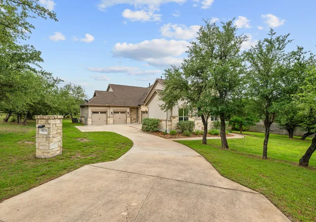 Photo 2 of Single family home for sale at 9733 Avion Cv, Dripping Springs, TX 78620 | MLS# 8645507 | Listing updated on 2026-08-31