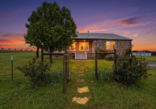 image of 1000 County Road 458, Coupland, TX 78615 | MLS# 3738689