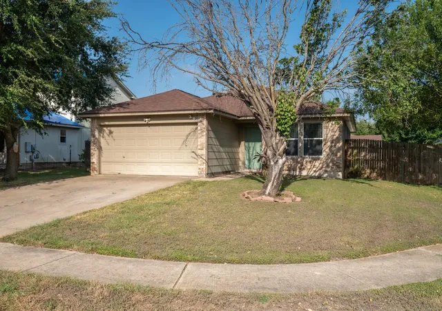 Photo 2 of Single family home for sale at 409 Ballentine Ct, Hutto, TX 78634 | MLS# 6763541 | Listing updated on 2026-09-16