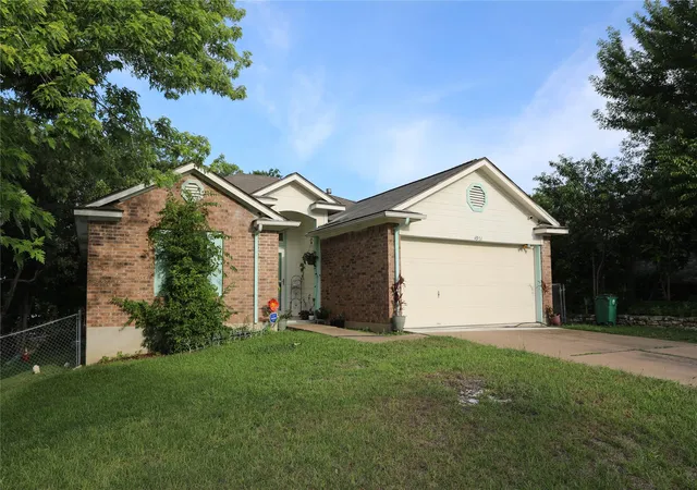 11th image of 4901 Birch Creek Rd, Austin, TX 78744 | MLS# 7715840