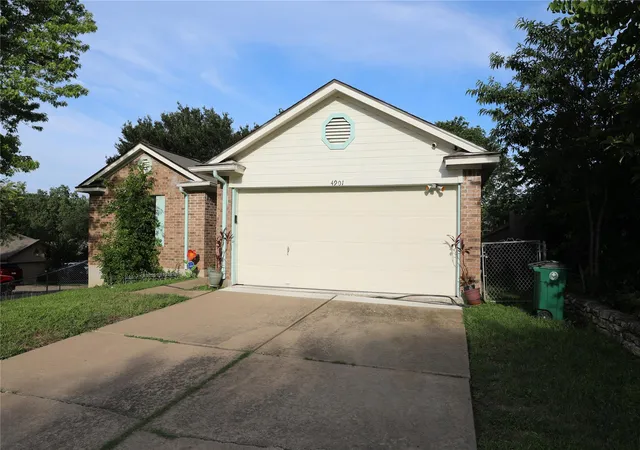 5th image of 4901 Birch Creek Rd, Austin, TX 78744 | MLS# 7715840