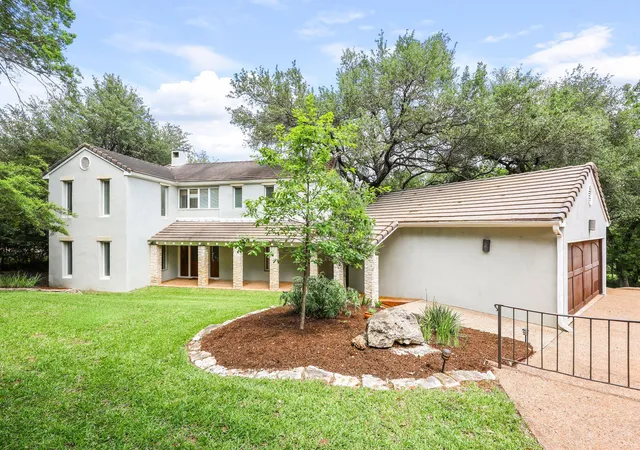 2nd image of 4306 Bennedict Ln, Austin, TX 78746 | MLS# 2929689
