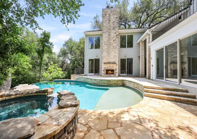 3rd image of 4306 Bennedict Ln, Austin, TX 78746 | MLS# 2929689