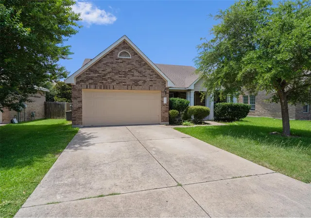 Photo 1 of Single family home for sale at 3924 Links Ln, Round Rock, TX 78664 | MLS# 4659770 | Listing updated on 2026-07-17