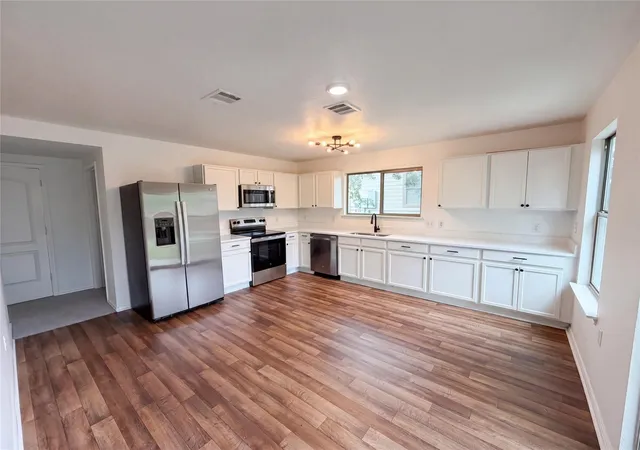 Photo 2 of Single family home for sale at 5406 S Hearsey Dr, Austin, TX 78744 | MLS# 4890212 | Listing updated on 2026-10-23