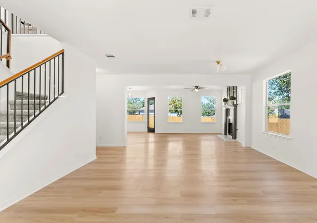 Photo 4 of Single family home for sale at 208 Langely St, Kyle, TX 78640 | MLS# 4958087 | Listing updated on 2026-07-28