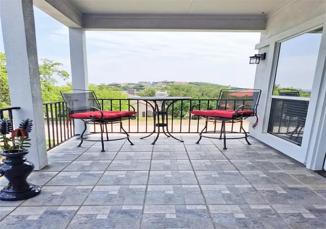 1st image of 102 Paragon Ct, Lakeway, TX 78734 | MLS# 2871371