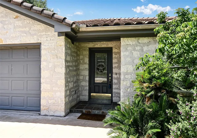 Photo 3 of Single family home for sale at 104 Springfield, Horseshoe Bay, TX 78657 | MLS# 2853973 | Listing updated on 2026-10-01