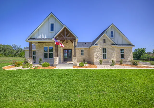 1st image of 110 Lake Village Rd Rd, Seguin, TX 78155 | MLS# 4904940