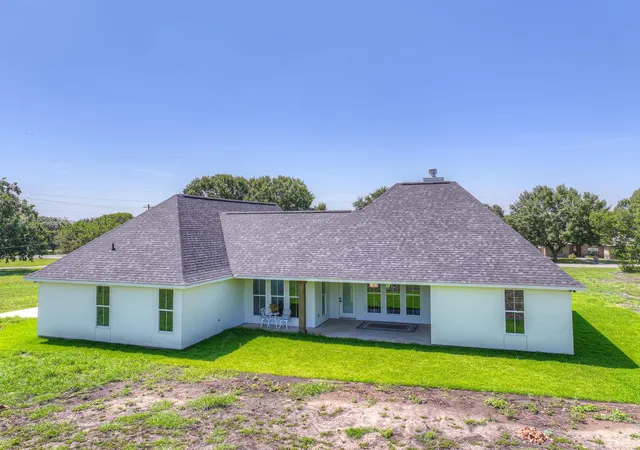 40th image of 110 Lake Village Rd Rd, Seguin, TX 78155 | MLS# 4904940