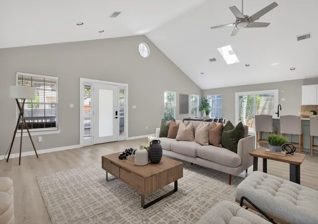 Photo 3 of Single family home for sale at 411 W Live Oak St, Austin, TX 78704 | MLS# 4706669 | Listing updated on 2026-09-26