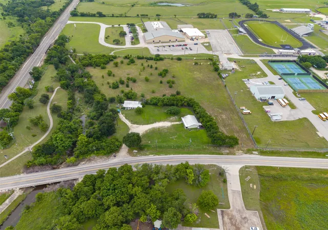 2nd image of 101 Fm 970 Rd, Florence, TX 76527 | MLS# 7819140