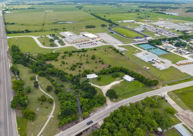 4th image of 101 Fm 970 Rd, Florence, TX 76527 | MLS# 7819140