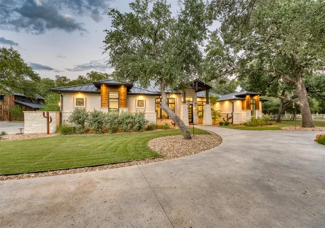 Homes for sale in Horseshoe Bay, TX | 417 Haney Trace, Horseshoe Bay, TX 78657 | MLS# 8947513