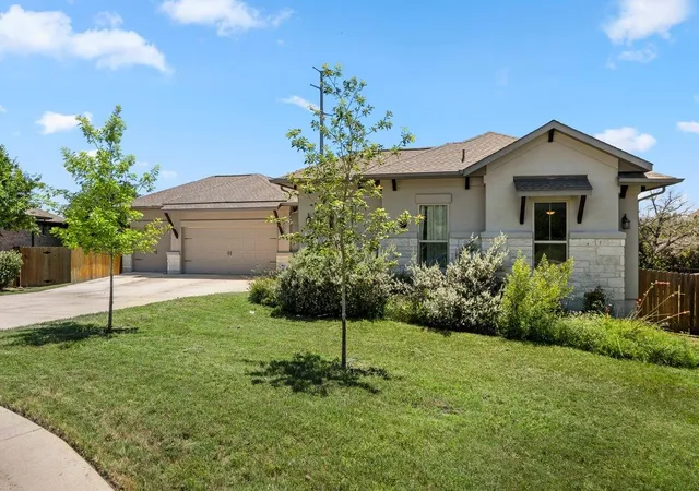 3rd image of 7401 Turnback Ledge Trl, Lago Vista, TX 78645 | MLS# 3880648