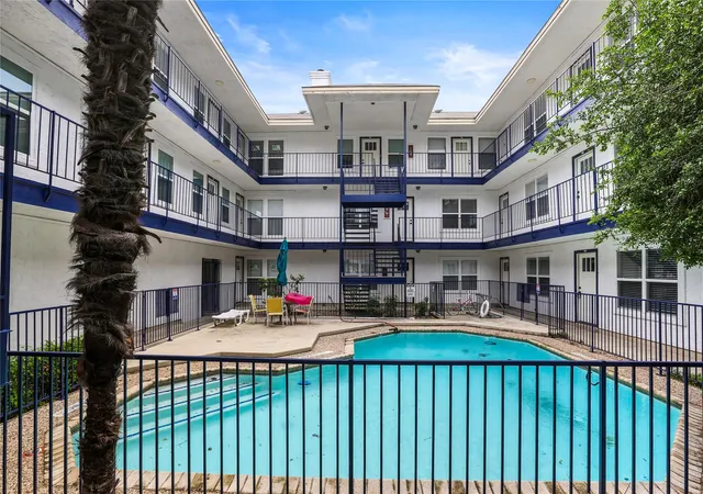 4th image of 923 E 41St St #101, Austin, TX 78751 | MLS# 9866028