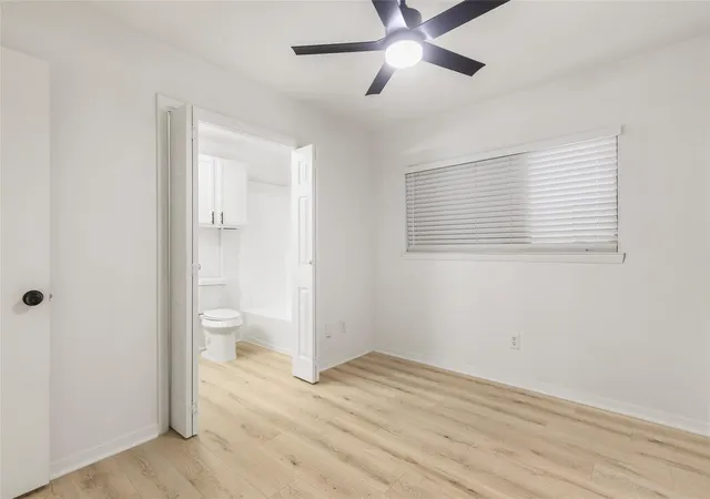 image of 923 E 41St St, Austin, TX 78751