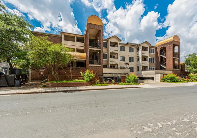 1st image of 501 W 26th St #103, Austin, TX 78705 | MLS# 7492037