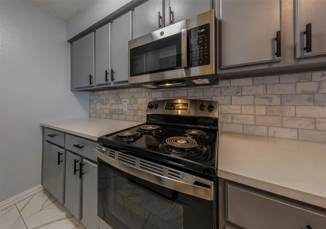 4th image of 501 W 26Th St #103, Austin, TX 78705 | MLS# 7492037