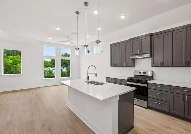 1st image of 200 W 56th St #1104, Austin, TX 78751 | MLS# 5841376