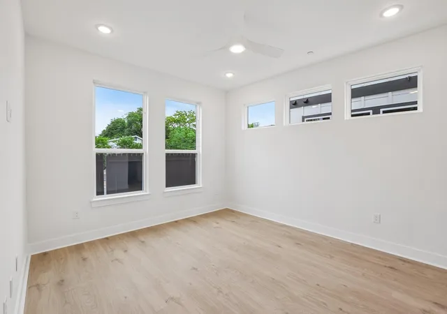 2nd image of 200 W 56th St #1104, Austin, TX 78751 | MLS# 5841376