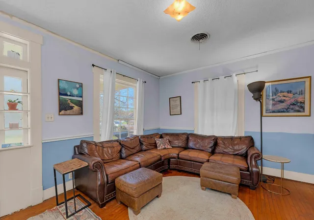 Photo 3 of Single family home for sale at 706 W 11th Street, Taylor, TX 76574 | MLS# 7757579 | Listing updated on 2026-09-30