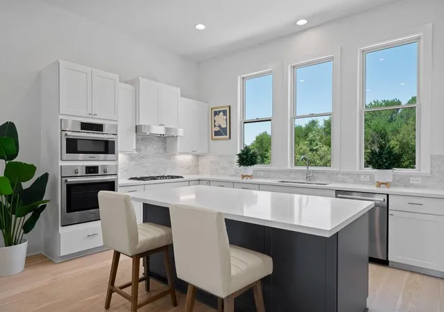 4th image of 4903 Stella Link Path, Austin, TX 78741 | MLS# 6825019