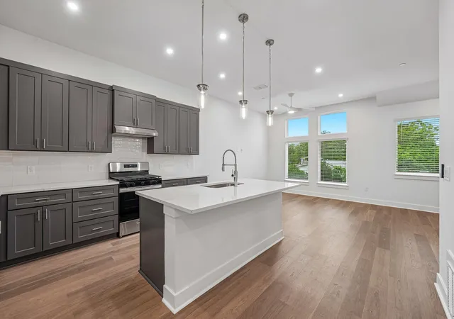 1st image of 200 W 56th St #2103, Austin, TX 78751 | MLS# 5017741