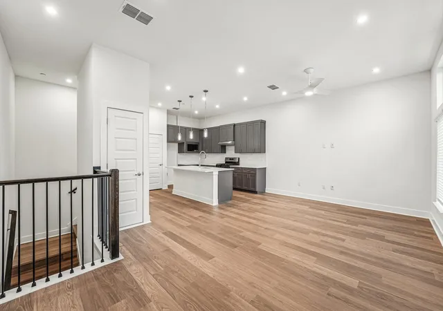 Photo 3 of Condo for sale at 200 W 56th Street #2103, Austin, TX 78751 | MLS# 5017741 | Listing updated on 2026-09-06
