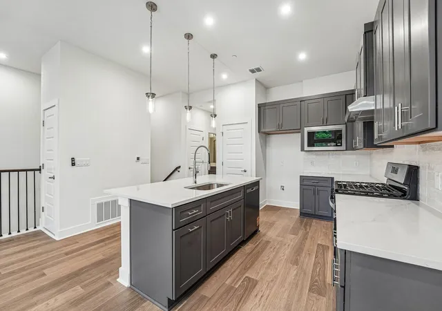Photo 3 of Condo for sale at 200 W 56th Street #2103, Austin, TX 78751 | MLS# 5017741 | Listing updated on 2026-10-08