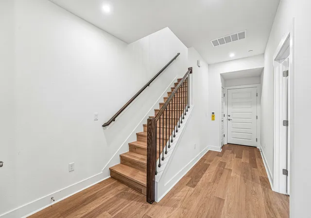 Photo 4 of Condo for sale at 200 W 56th Street #2103, Austin, TX 78751 | MLS# 5017741 | Listing updated on 2026-09-06