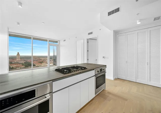 1st image of 313 W 17th St #1702, Austin, TX 78701 | MLS# 2028747