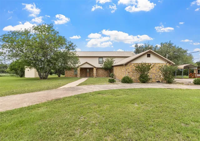 1st image of 100 Vista Hermosa, Burnet, TX 78611 | MLS# 1305581