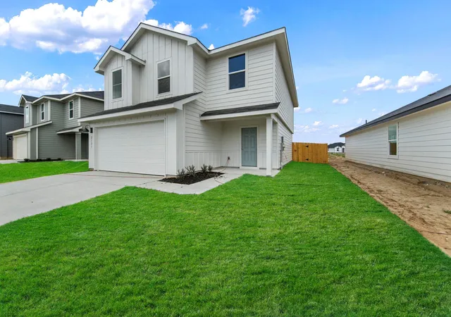 Photo 2 of Single family home for sale at 2121 Windflower Ln, Luling, TX 78648 | MLS# 4000953 | Listing updated on 2026-09-23