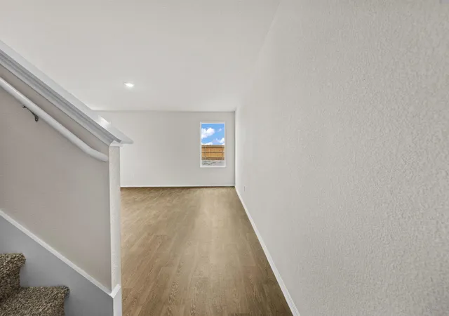 Photo 3 of Single family home for sale at 2121 Windflower Ln, Luling, TX 78648 | MLS# 4000953 | Listing updated on 2026-09-23