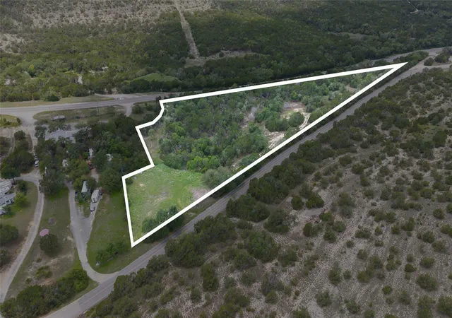 1st image of 424 Spoke Hollow Rd, Wimberley, TX 78676 | MLS# 4315756