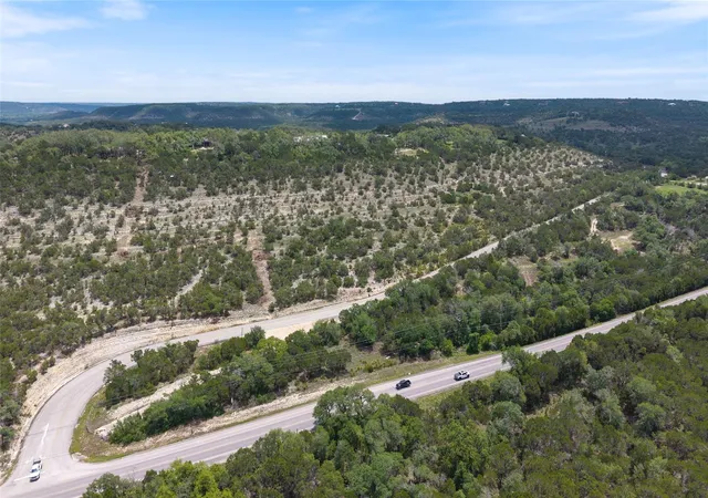 3rd image of 424 Spoke Hollow Rd, Wimberley, TX 78676 | MLS# 4315756