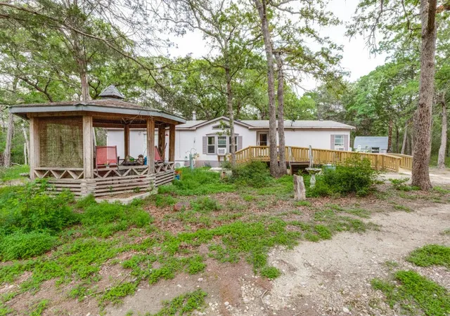 3rd image of 319 Green Oaks Dr, Bastrop, TX 78602 | MLS# 5518059