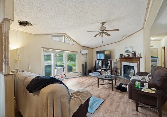 4th image of 319 Green Oaks Dr, Bastrop, TX 78602 | MLS# 5518059