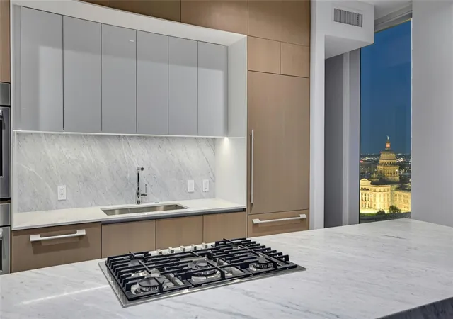 4th image of 313 W 17Th St #2105, Austin, TX 78701 | MLS# 2680698